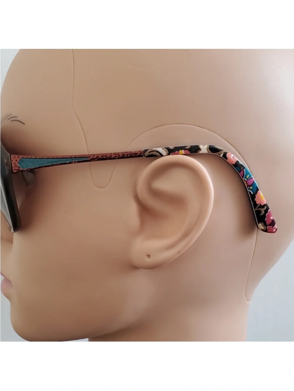 Vera Bradley sunglasses
